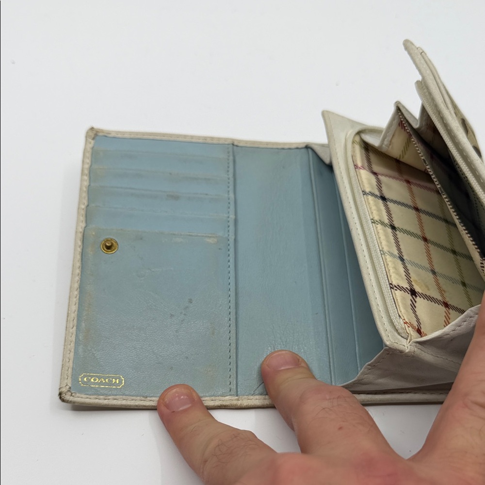 Coach Men's Beige Leather Wallet - Picture 3 of 3